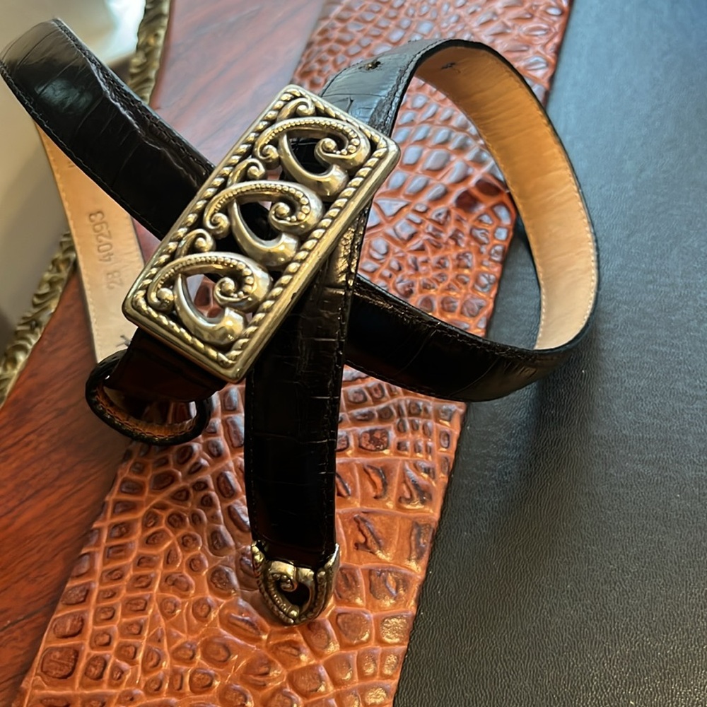 Brighton Brown Croc-Texture Leather Belt with Ornate Silver-Tone Buckle